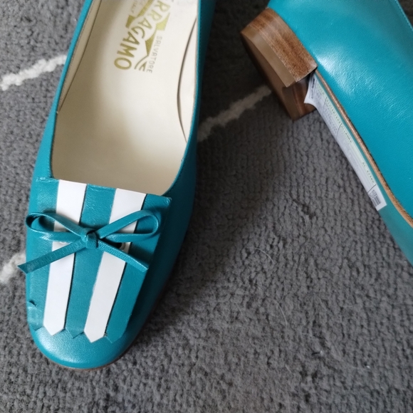 RARE!!! Salvatore Ferragamo Turqouise loafer NWOB - Picture 11 of 16